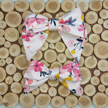 Load image into Gallery viewer, Double Pink Floral Collar Bow