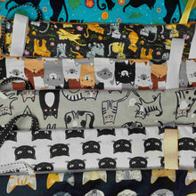 Load image into Gallery viewer, Crinkle Square Toy for Cats - Various Prints