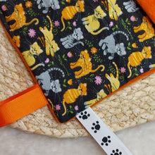 Load image into Gallery viewer, Crinkle Square Toy for Cats - Various Prints