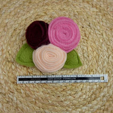 Load image into Gallery viewer, Wholesale Flower Power Collar Accessory