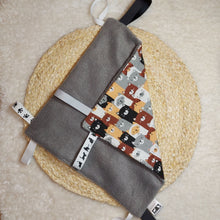 Load image into Gallery viewer, Crinkle Square Toy for Cats - Various Prints