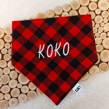 Load image into Gallery viewer, Embroidery Name Add On. Embroidered bandanas can be ironed if necessary as long as the iron is not placed directly on the stitched area. Available for custom order bandanas only. 7 Font choices and 10 thread colours available. Names are limited to a maximum of 15 characters in length. ‘Silky' Wiggles and Whiskers brand tag is located on the right side of the bandana. Please don't hesitate to contact us (megan@wigglesandwhiskers.ca) with any questions or requests. Wiggles and Whiskers Canada Pet Accessories.