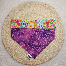 Load image into Gallery viewer, Spring Floral Snap-On Pet Banadana