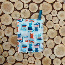 Load image into Gallery viewer, Stylish Cats Catnip Pouches (set of 2)