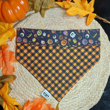 Load image into Gallery viewer, Trick-Or-Treat Snap On Pet Bandana
