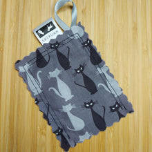 Load image into Gallery viewer, Catnip Pouches (Set of 2)
