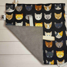 Load image into Gallery viewer, Crinkle Square Toy for Cats
