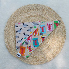 Load image into Gallery viewer, Rio&#39;s Lobster Snap-On Bandana
