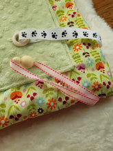 Load image into Gallery viewer, Spring Garden Cat Nap Play Mat. Give your cat the best of both worlds! This version measures 19&quot; in length, 13&quot; wide and 1&quot; thick. Made from high quality 100% cotton and 100% polyester minky fabrics, with polyester quilt batting. Contains 3 large sheets of premium, hypoallergenic, phthalate free crinkle paper. 8 play ribbons with natural wood beads securely attached. Machine washable in cold water and hang to dry. Wiggles and Whiskers Canada Pet Accessories.
