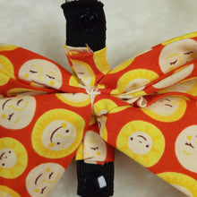 Load image into Gallery viewer, Hello Sunshine Collar Bow. Help your pup put their best paw forward by wearing one of these pretty bows on their collar. Worn to the side, up front or at the back, its versatility makes dressing up an everyday possibility! This collar bow is suitable as a cat collar and a dog collar.  Measures 5.5” at its widest point. Made from 100% cotton fabric in a variety of patterns. Fastens to collars up to 1” wide. Elastic and snap fastener. Wiggles and Whiskers Canada Pet Accessories.
